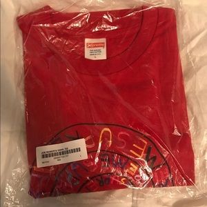 Supreme T shirt size large